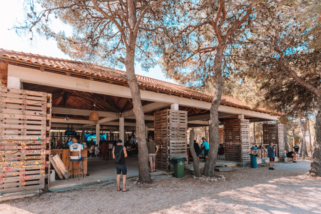 Private Island Glamping _cleaned (9)