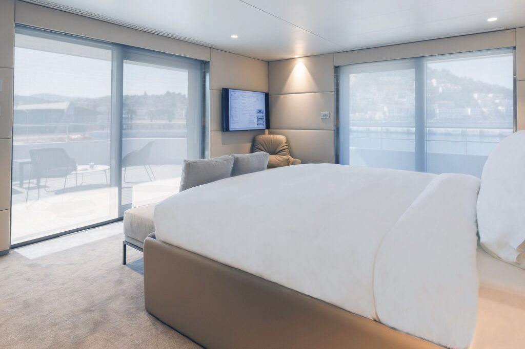 Emerald Azzurra_6_cleaned