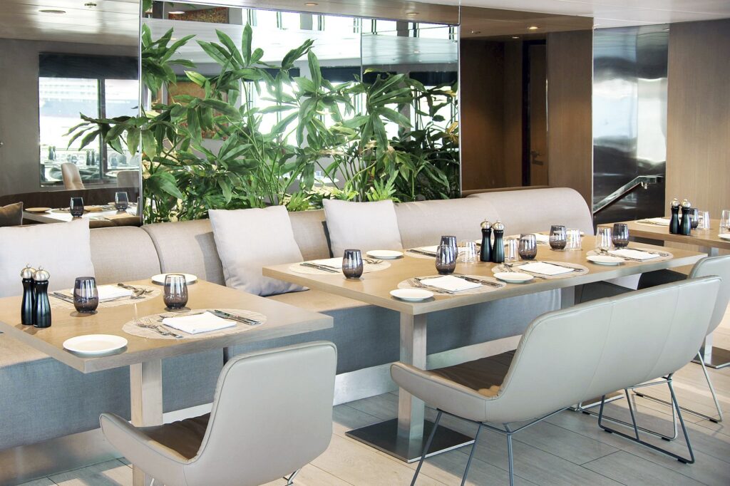 Emerald Azzurra_7_cleaned