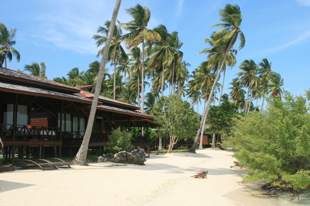 Private Island East Kalimantan_cleaned (2)