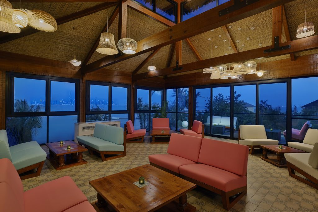 Anantara_World_Islands_Dubai_Lounge_Luna_Indoor_View