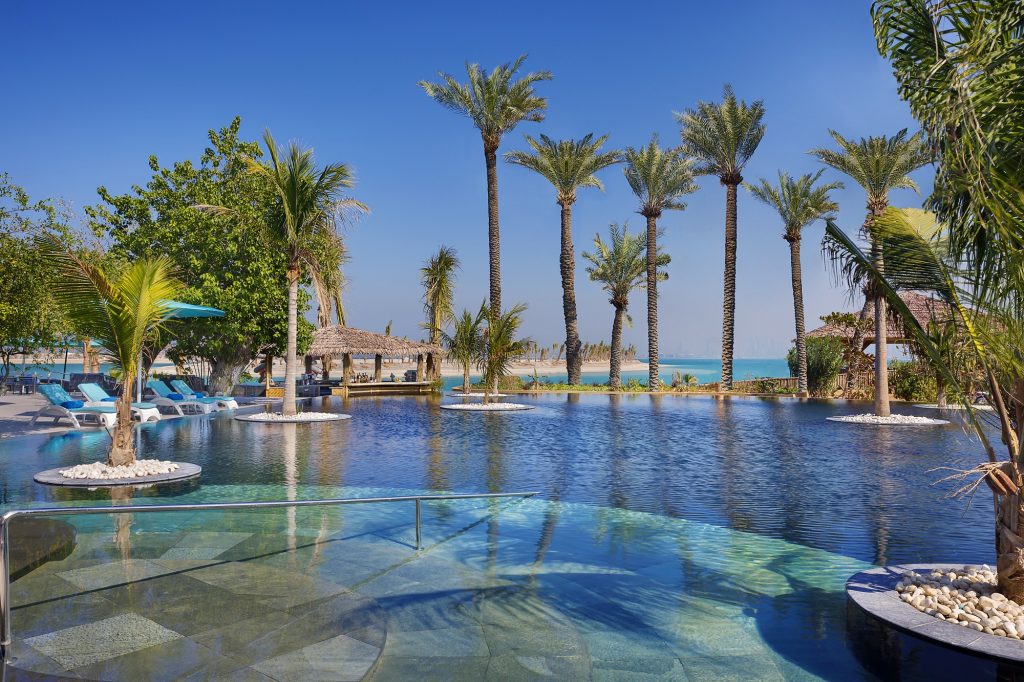 Anantara_World_Islands_Dubai_Pool_View_1
