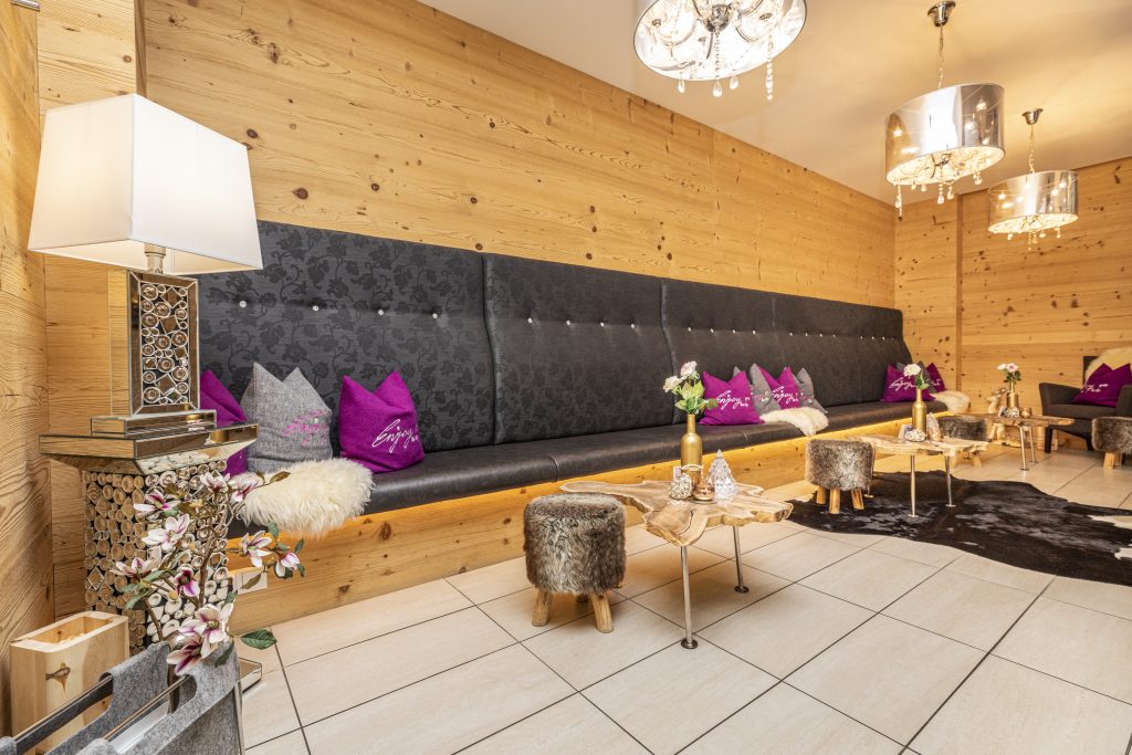 Lobby Lounge 1