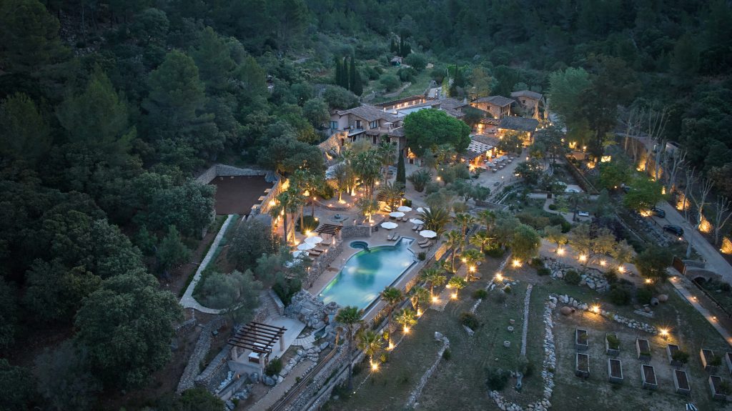 Ratxo by night